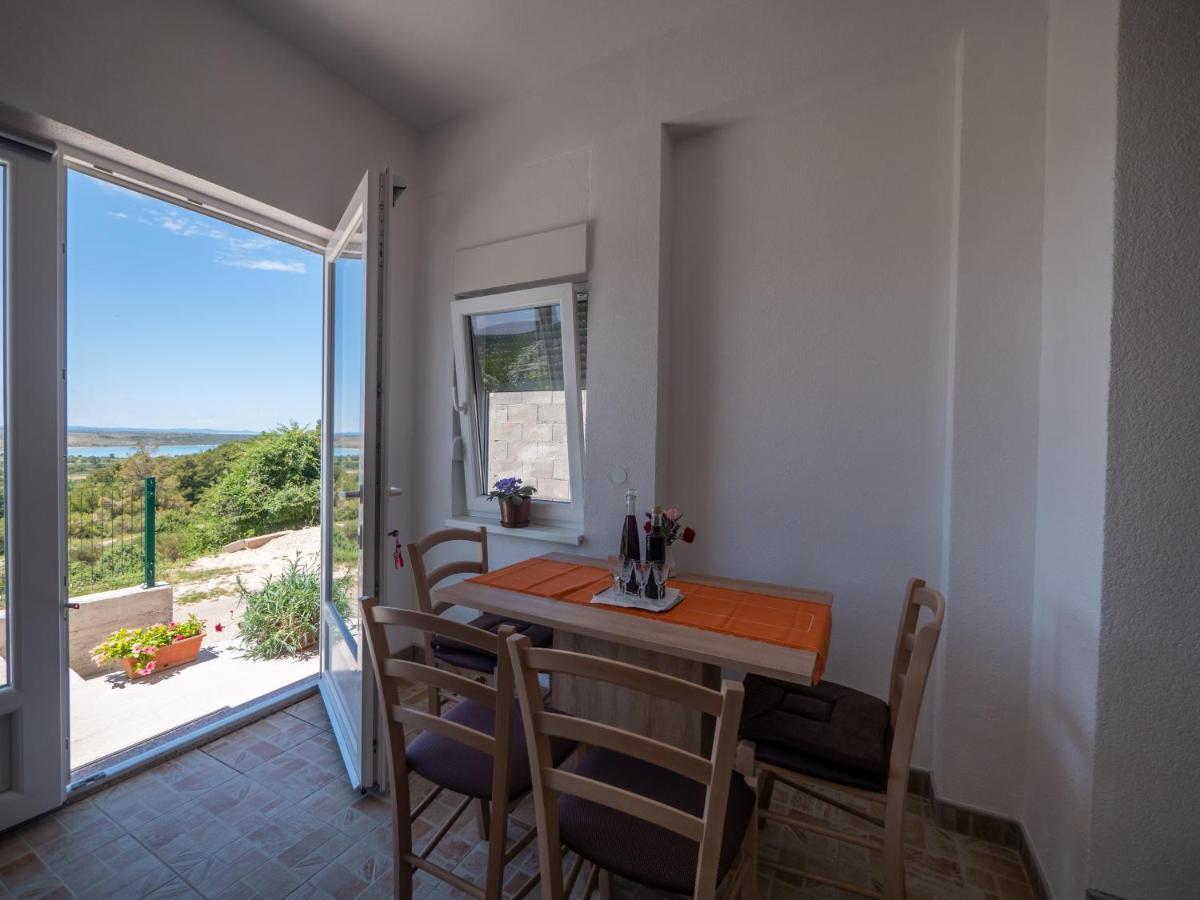 Apartments Tri Mora Ražanac 외부 사진