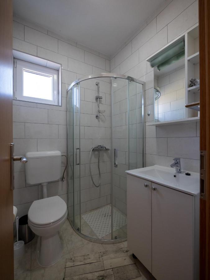 Apartments Tri Mora Ražanac 외부 사진