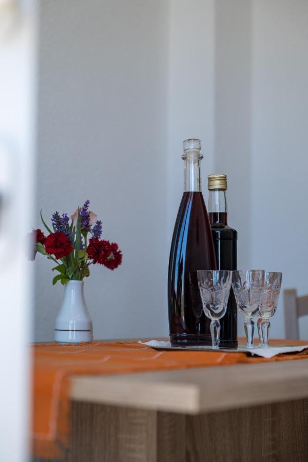 Apartments Tri Mora Ražanac 외부 사진
