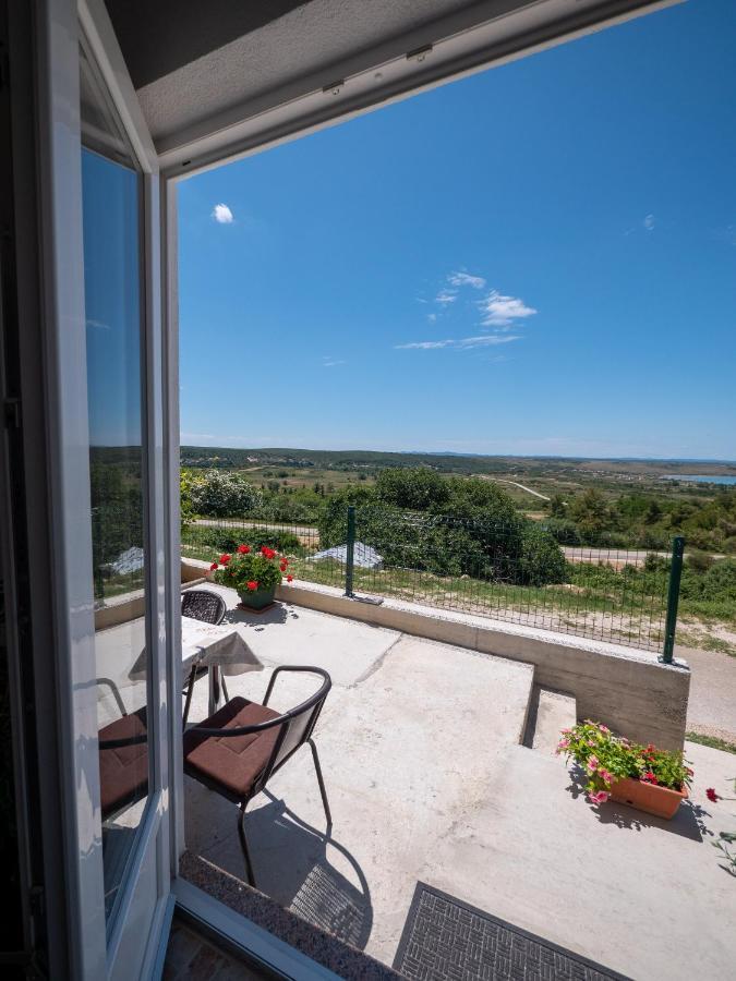 Apartments Tri Mora Ražanac 외부 사진