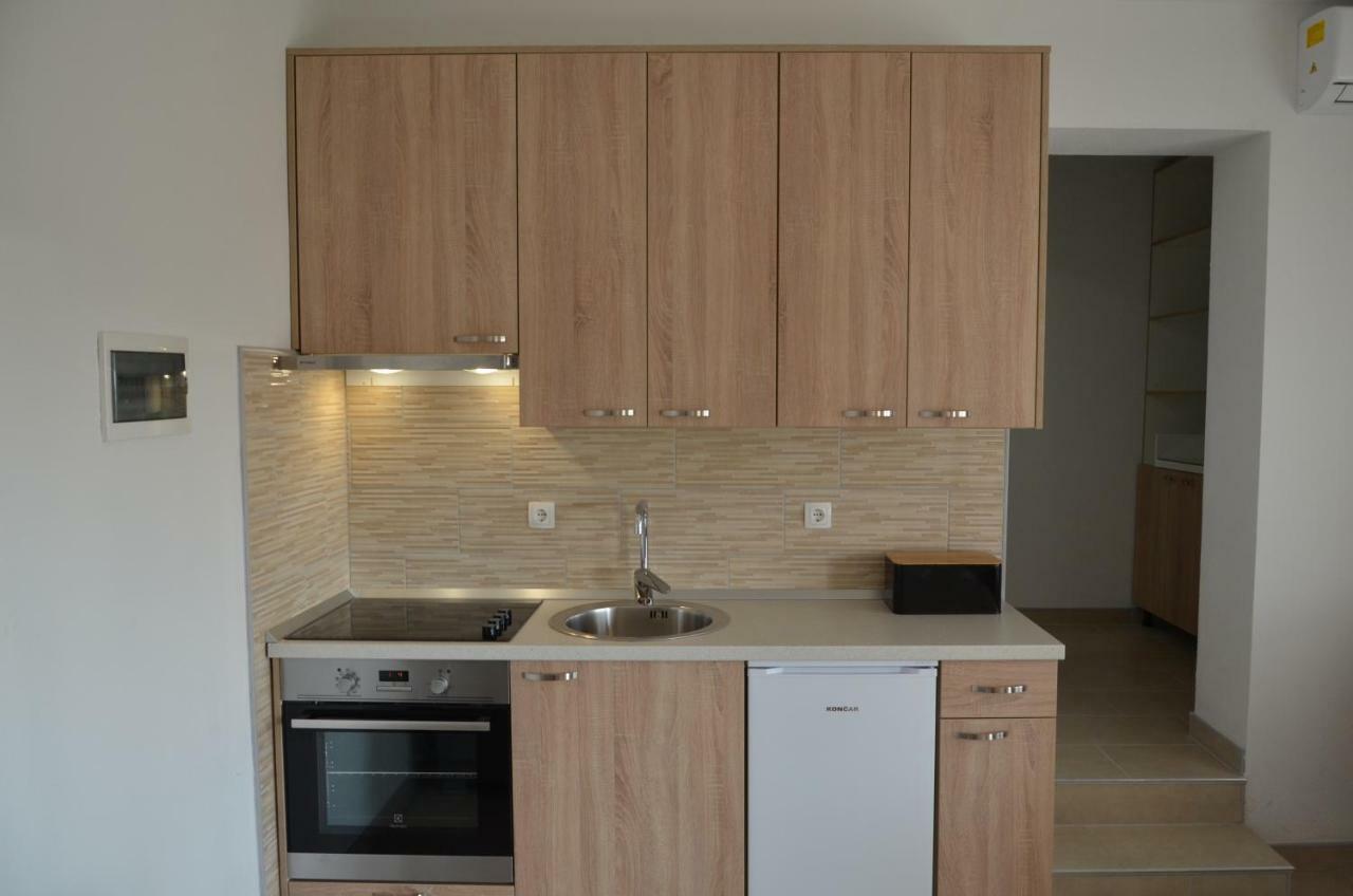 Apartments Tri Mora Ražanac 외부 사진