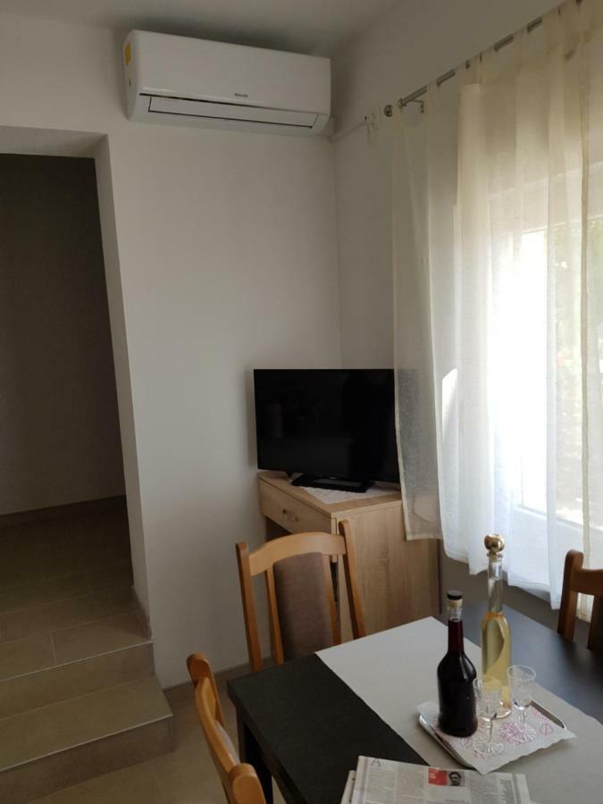 Apartments Tri Mora Ražanac 외부 사진
