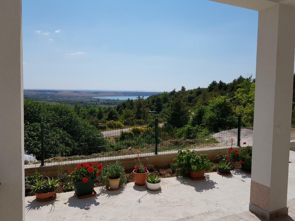 Apartments Tri Mora Ražanac 외부 사진